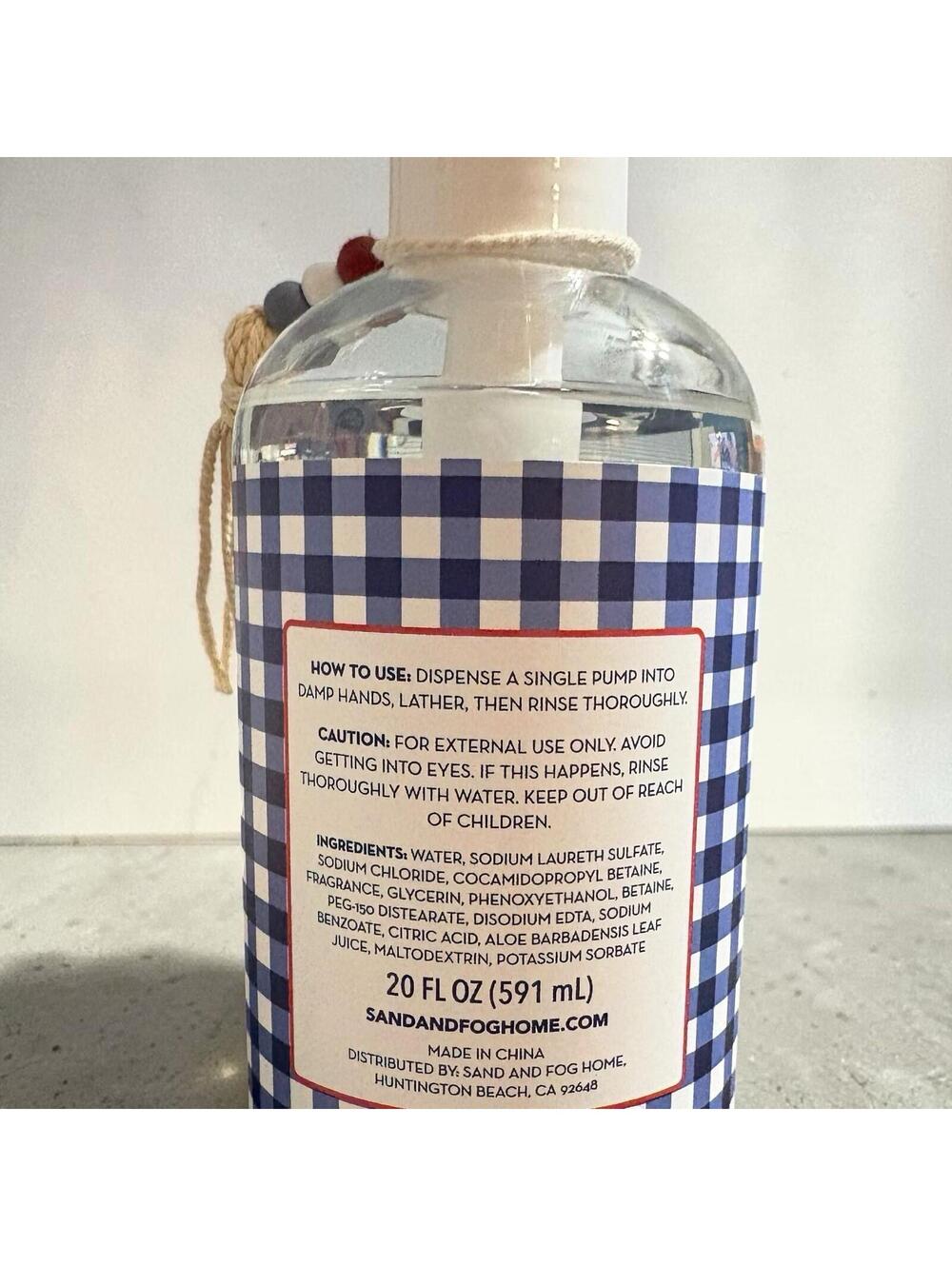 Sand + Fog California Waves Scented Hand Soap W/ Aloe, 20oz New - Picture 2 of 2